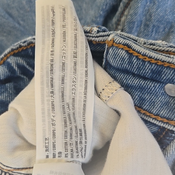 Abercrombie & Fitch The 80's Mom High Rise Distressed Jeans 28 Long - Picture 6 of 12